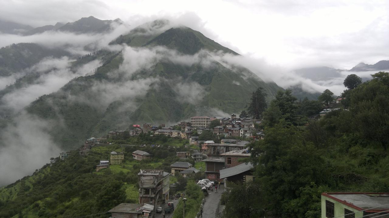 Hotel Bharmour View Brahmaur Bagian luar foto